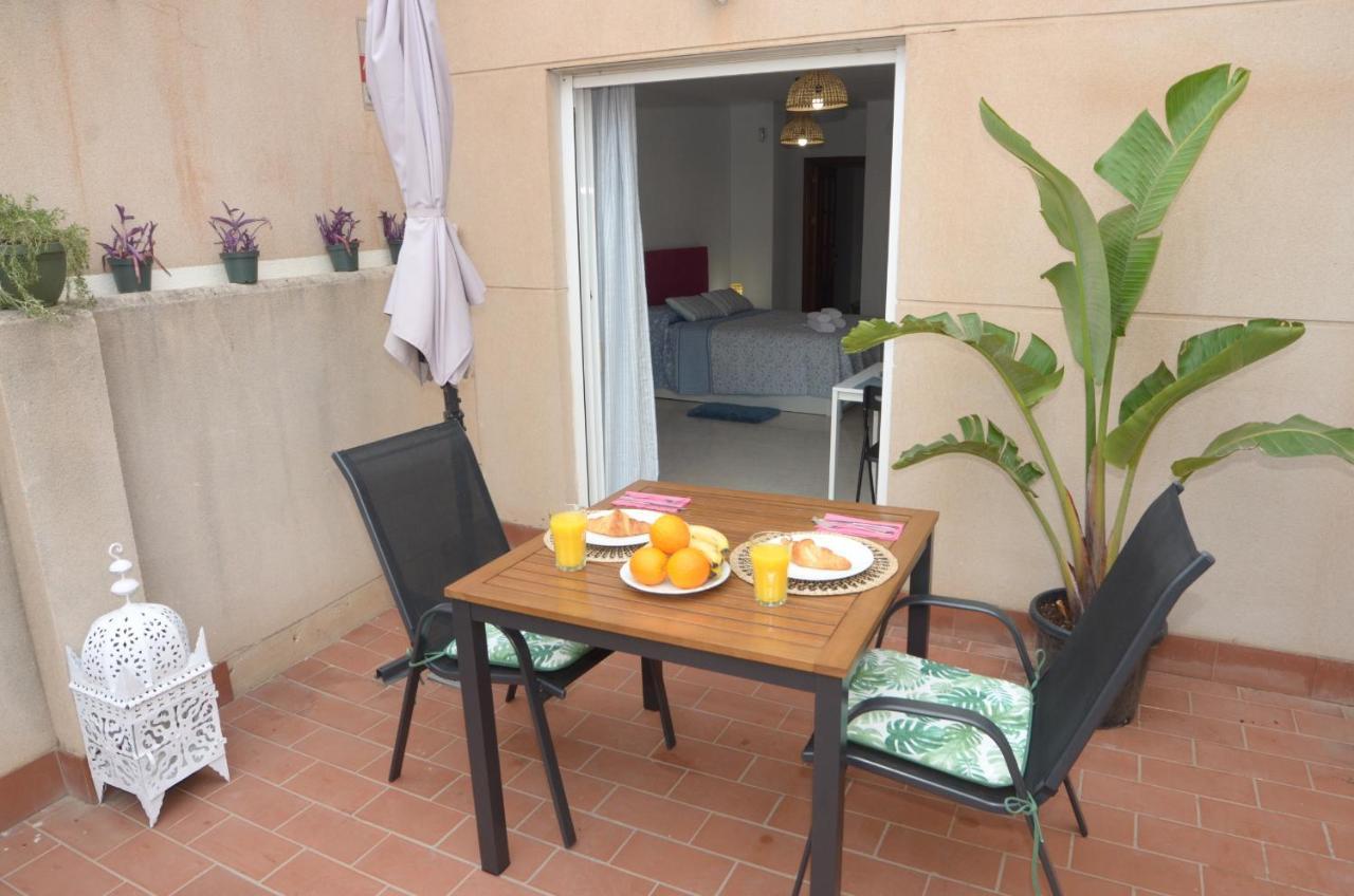 Habitacion Grande Con Terraza Privada, Malaga Centro מראה חיצוני תמונה